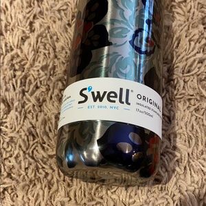 *new* Swell water bottle